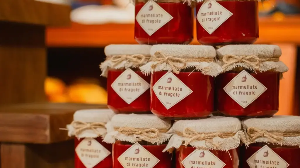 මියන්මර් KakaoTalk නිර්මාණකරුවන් හඳුනාගෙන mobile game launch එකක් promote කරන්නෙ කොහොමද කියලා practical ලේඛනයක් — local tactics, platform insights, outreach templates, සහ CreatorWeek Macao 2025 උදාහරණ සමග.