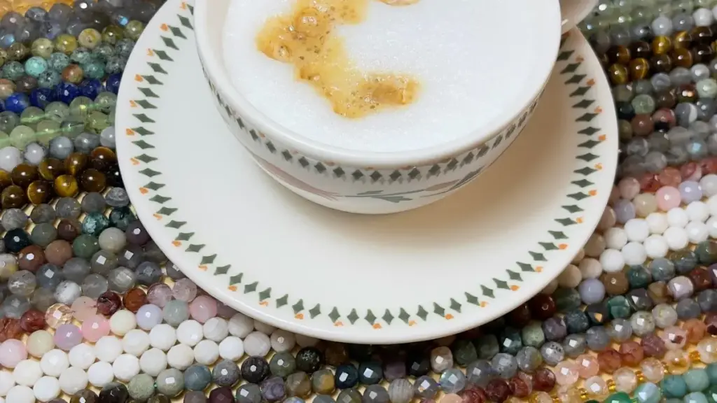 Shopee හරහා United Kingdom brands ලඟට ෆ්‍රී product samples හොයන Sri Lanka creators කාට හිතෙන ක්‍රියාමාර්ග, practical outreach templates, timing tips (10.10 sale context) සහ privacy trick එකක්.