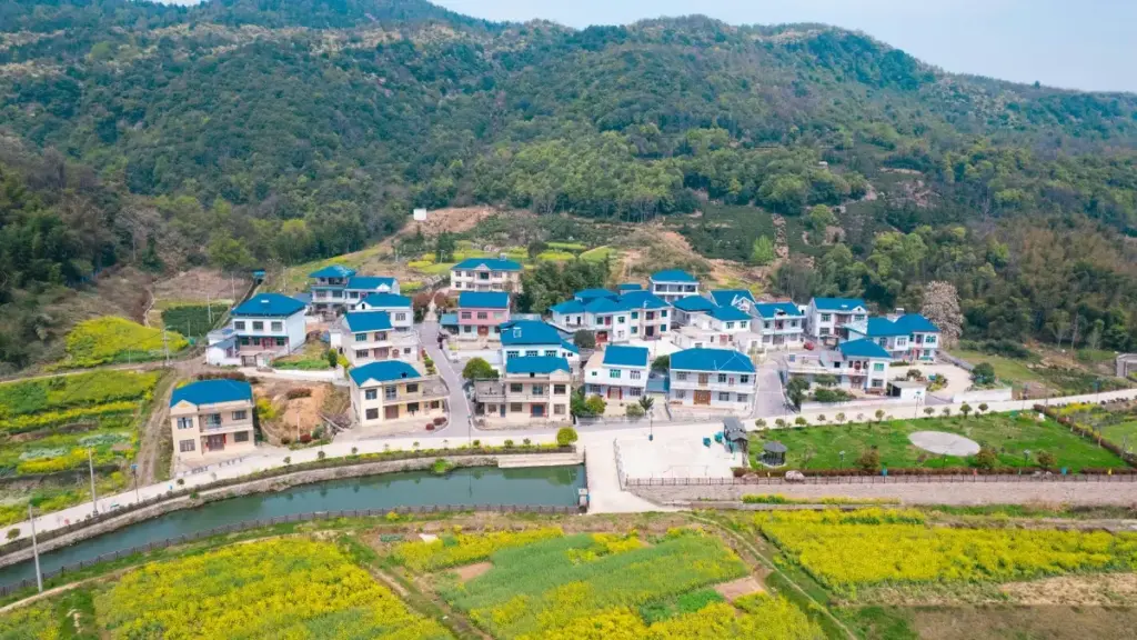 Snapchat India Gen Z creator-ek loku growth ekak තියෙන්නෙ. Sri Lanka advertisers ලාට creator-led tutorial series launch කරන්න practical හැටි, platforms, outreach tactics, සහ local insights.