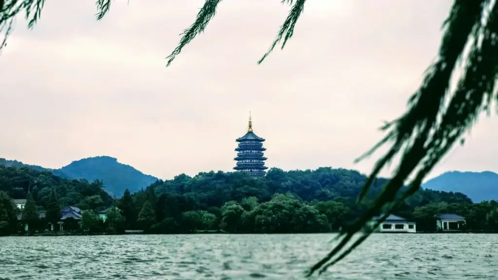 බහරේන් Discord creators සොයා, beauty bloggers වෙත product seeding ගන්න practical, localised ක්‍රම හා අවදානම් — Sri Lanka advertisers ගැළපෙන ගයිඩ් එක.