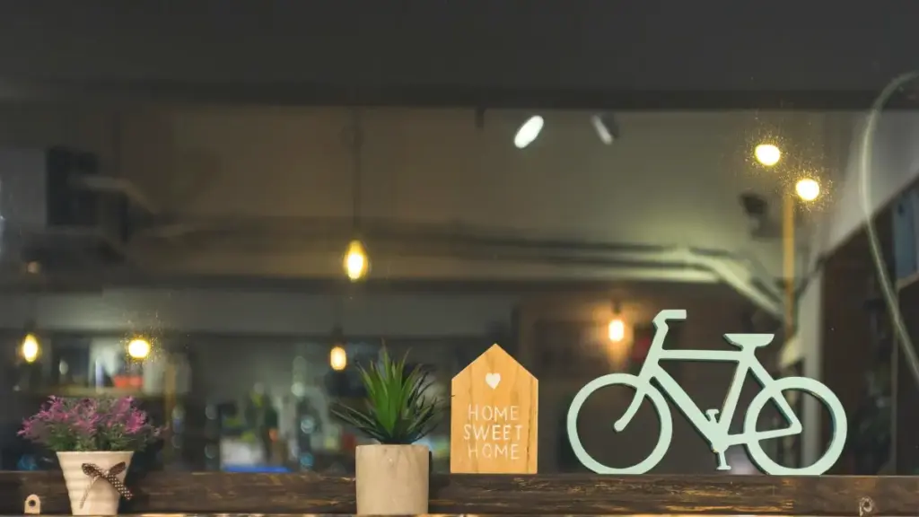 Saudi Arabia brands එක්ක Line හරහා කතා කරන්නත්, target market එකට ගැලපෙන localized content හදාගන්නත් practical ක්‍රම, trends, සහ campaign insight එකක්.